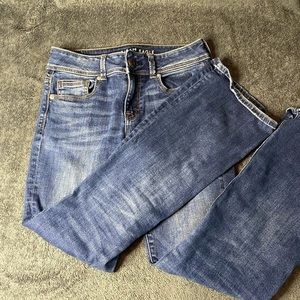 American eagle flare low rise jeans size 4 short‌‌‌‌